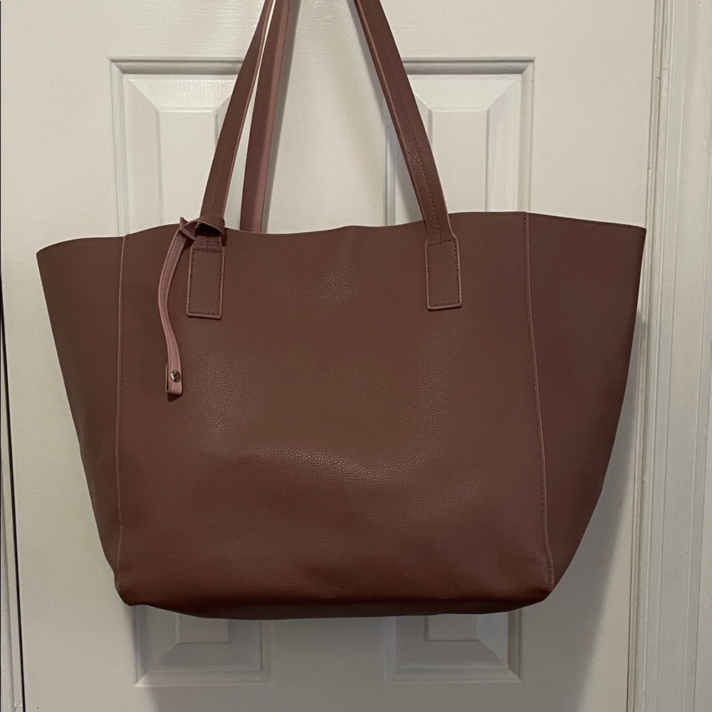 Tommy Bahama Light Purple Leather Women's Bag